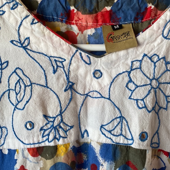 Tunic - Picture 2 of 3